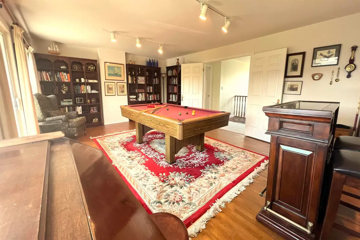 Hallway Photo of 6260 Steveston Highway, Richmond, BC