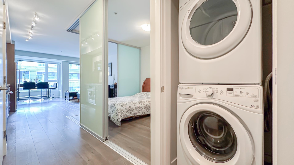 Kitchen Photo of 503 384 E 1st Avenue, Vancouver, BC