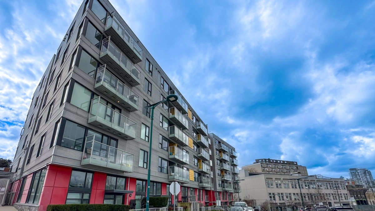 Powder Room Photo of 503 384 E 1st Avenue, Vancouver, BC