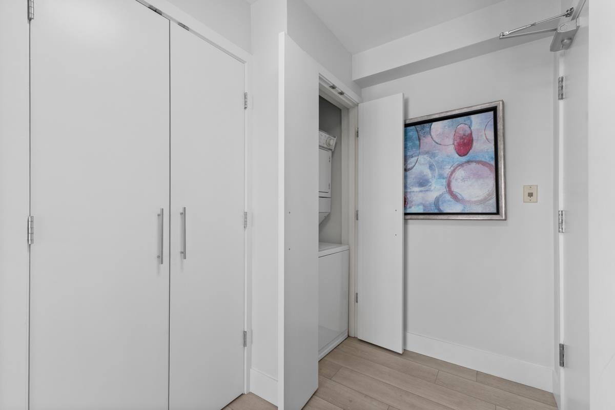 Loft / Bonus Room Photo of 1902 989 Beatty Street, Vancouver, BC