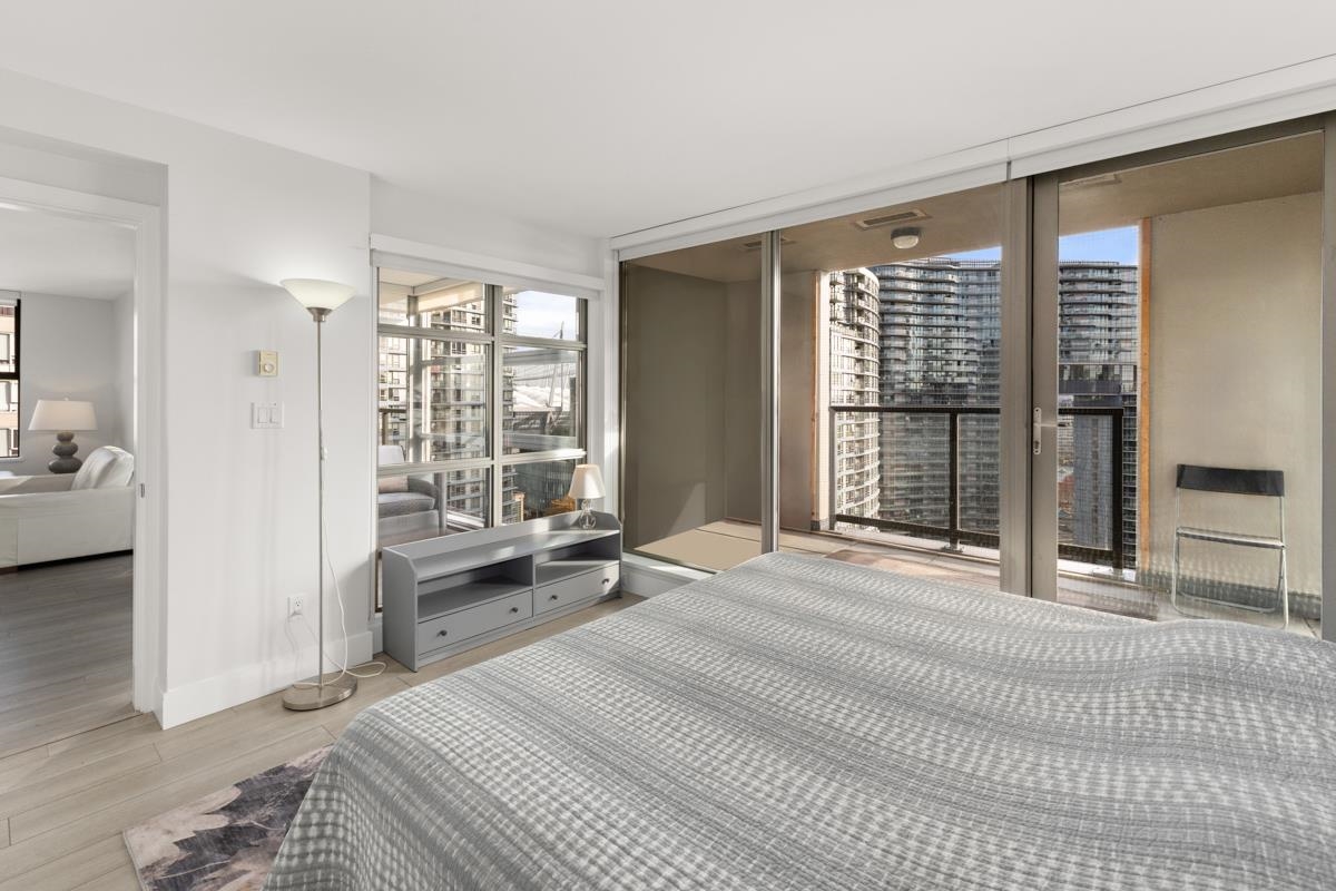 Powder Room Photo of 1902 989 Beatty Street, Vancouver, BC