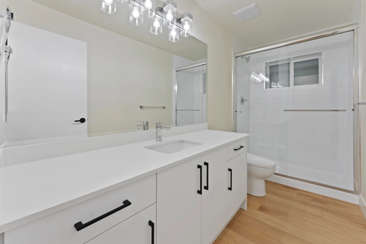 Hot Tub / Spa Photo of 20142 82 Avenue, Langley, BC