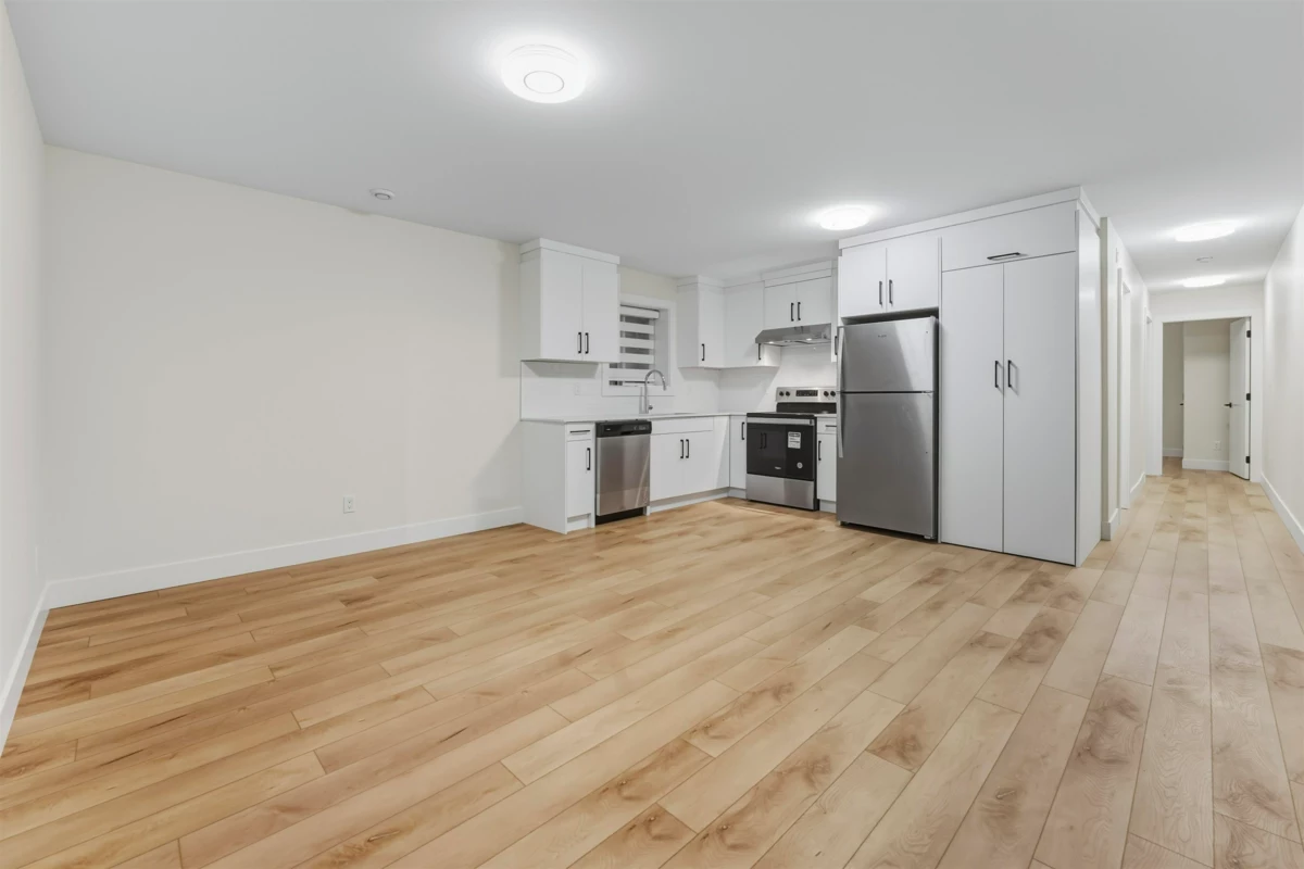 Swimming Pool Photo of 20142 82 Avenue, Langley, BC