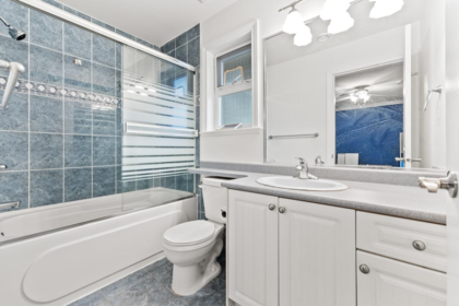 Hallway Photo of 13305 87b Avenue, Surrey, BC