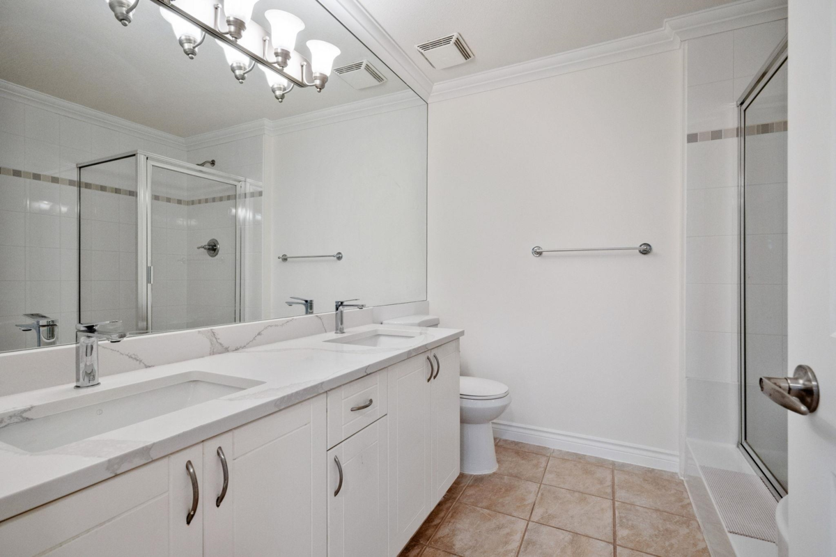 Laundry Room Photo of 32 17516 4th Avenue, Surrey, BC