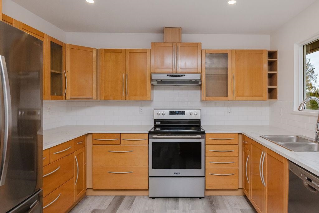 Living Room Photo of 4357 Cameo Road, Sechelt, BC