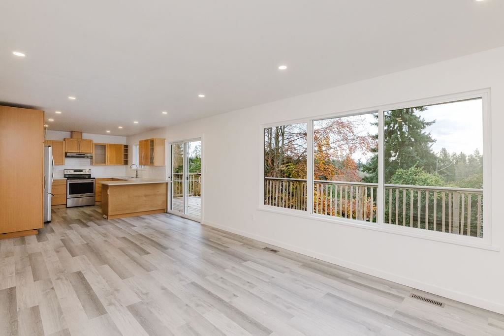 Primary Bedroom Photo of 4357 Cameo Road, Sechelt, BC