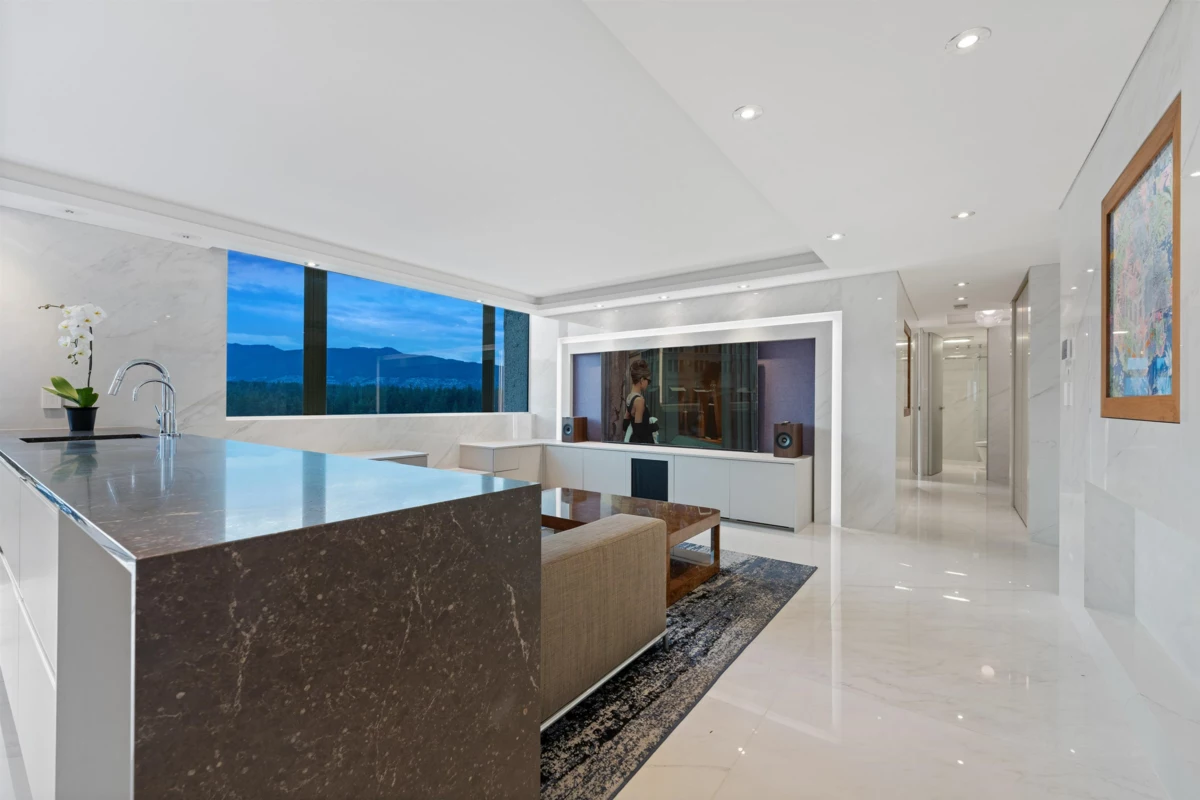 Basement Recreation Room Photo of 1501 845 Chilco Street, Vancouver, BC