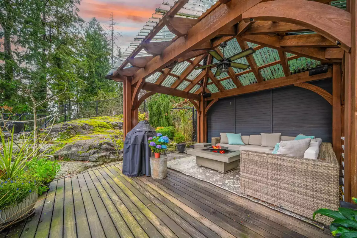 Front Yard Photo of 13439 235 Street, Maple Ridge, BC