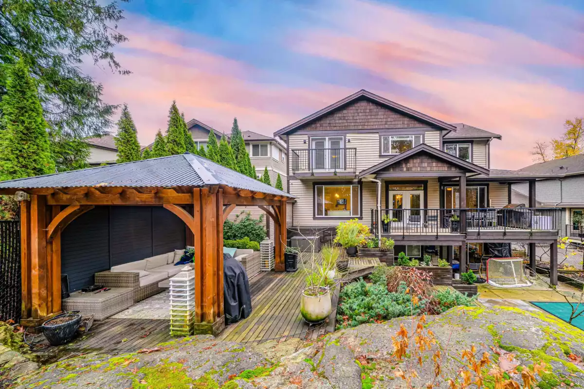 Swimming Pool Photo of 13439 235 Street, Maple Ridge, BC