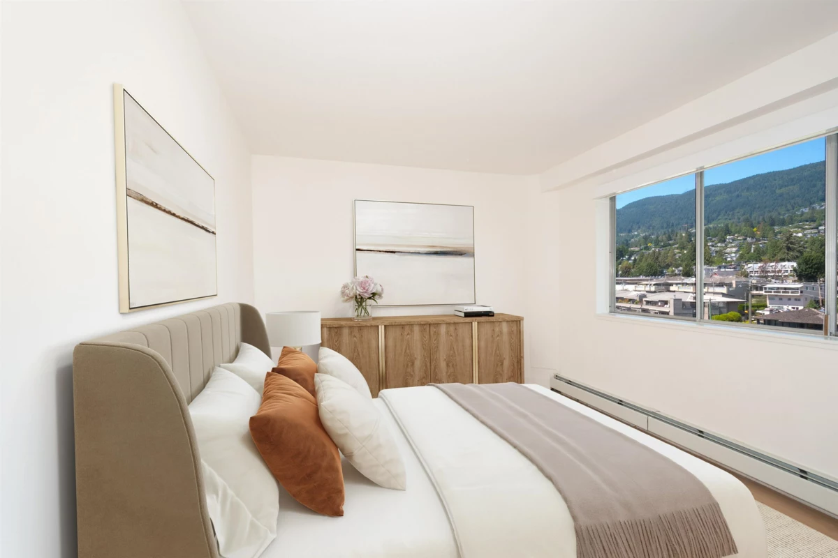 Laundry Room Photo of 708 150 24th Street, West Vancouver, BC