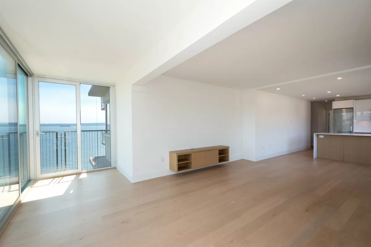 Office / Den Photo of 708 150 24th Street, West Vancouver, BC