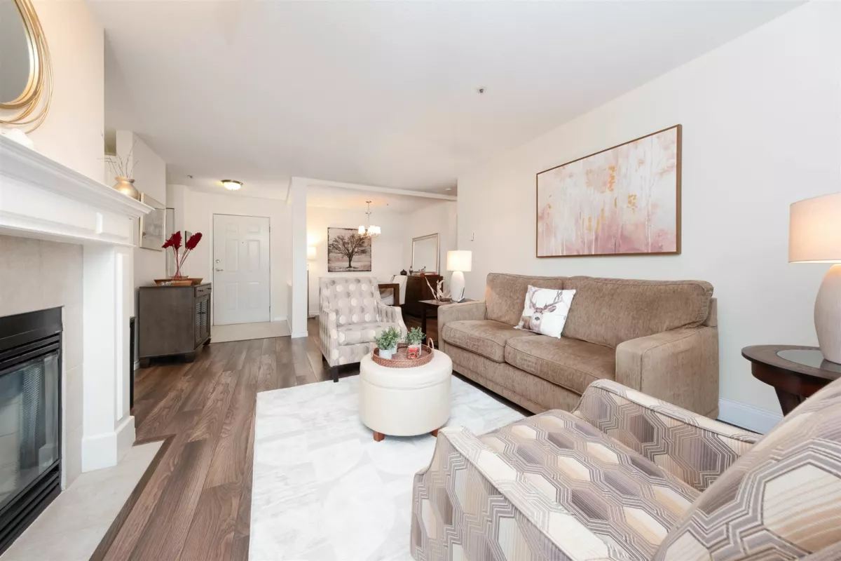 Kitchen Photo of 211 20217 Michaud Crescent, Langley, BC