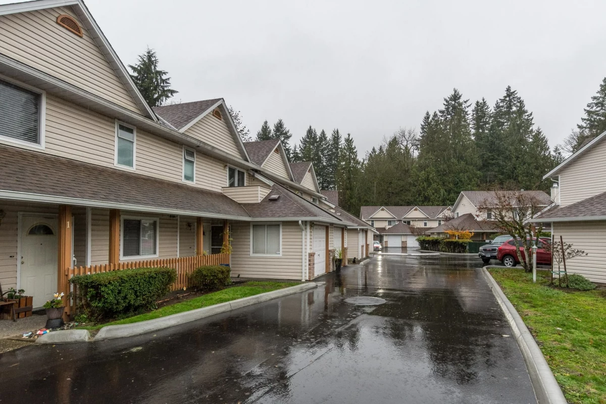 Backyard Photo of 16 20699 120b Avenue, Maple Ridge, BC