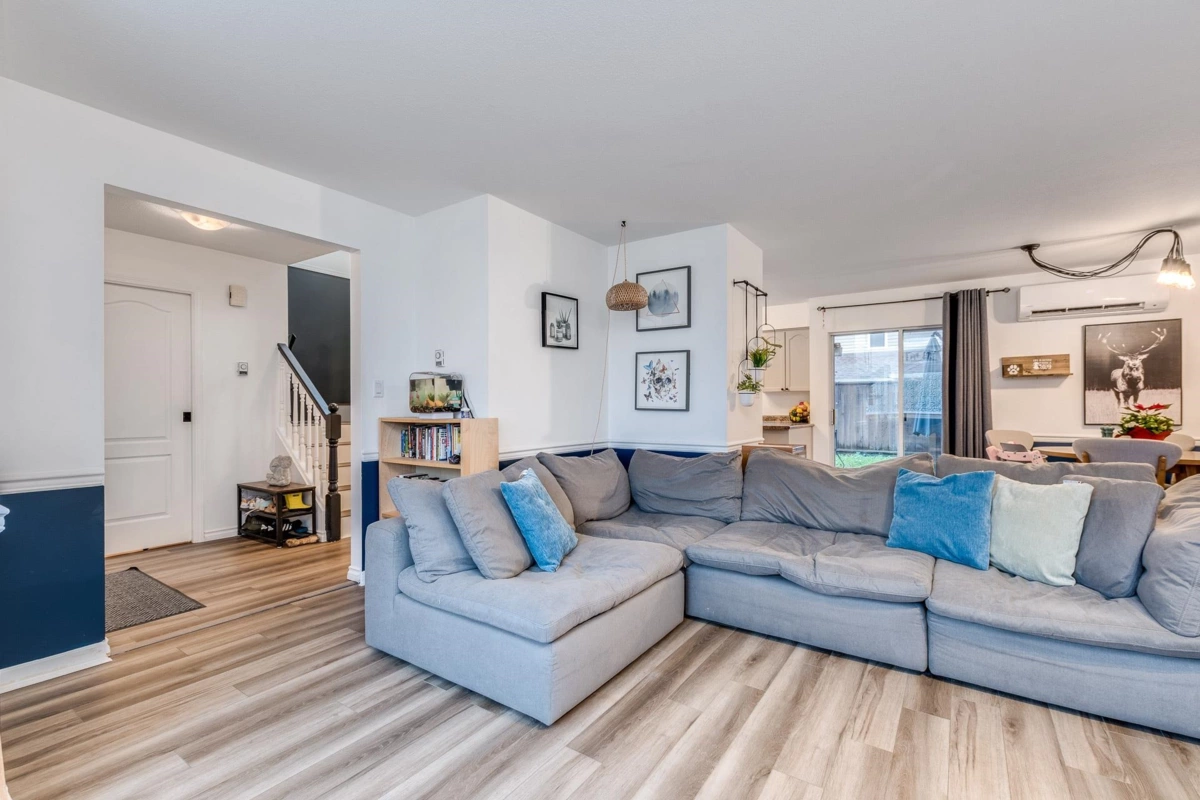 Dining Area Photo of 16 20699 120b Avenue, Maple Ridge, BC