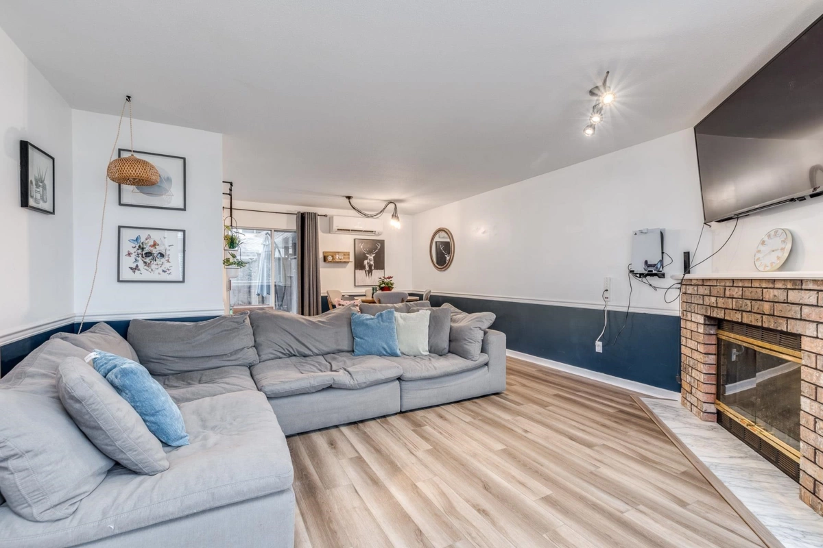 Family Room Photo of 16 20699 120b Avenue, Maple Ridge, BC