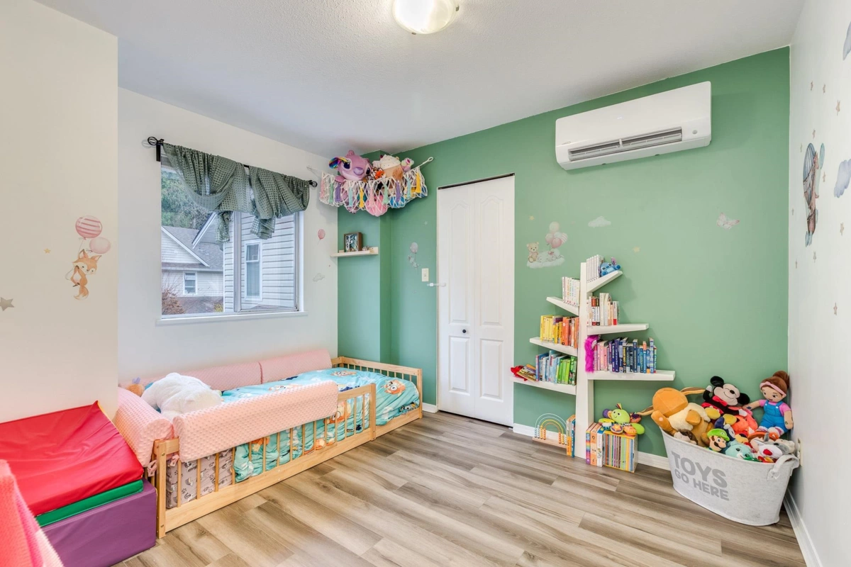 Mudroom Photo of 16 20699 120b Avenue, Maple Ridge, BC