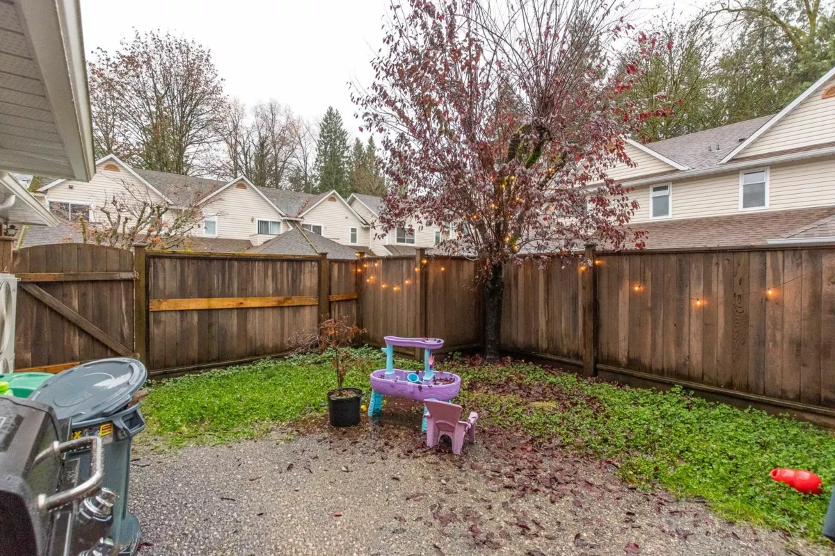 Staircase Photo of 16 20699 120b Avenue, Maple Ridge, BC