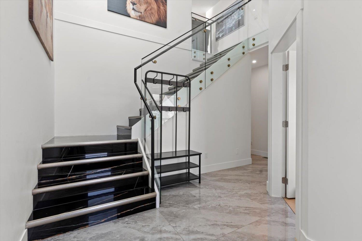 Dining Area Photo of 6870 Fraser Drive, Agassiz, BC