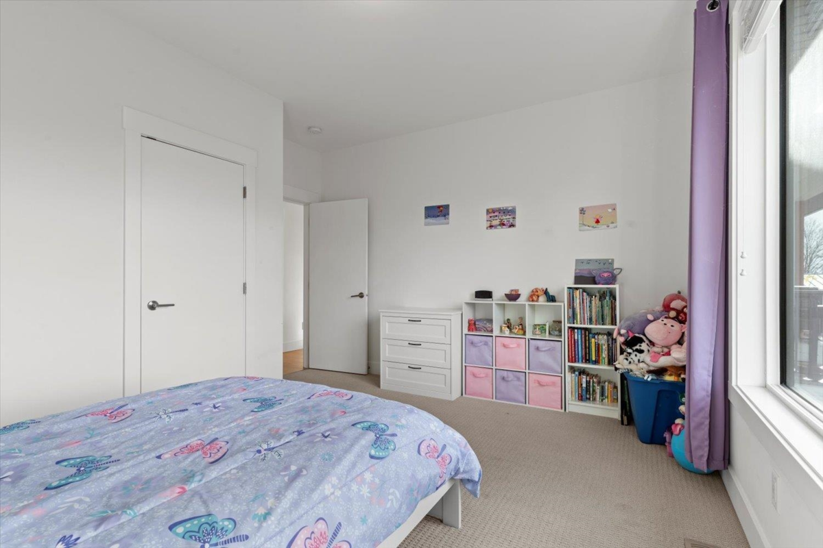 Front Yard Photo of 6870 Fraser Drive, Agassiz, BC