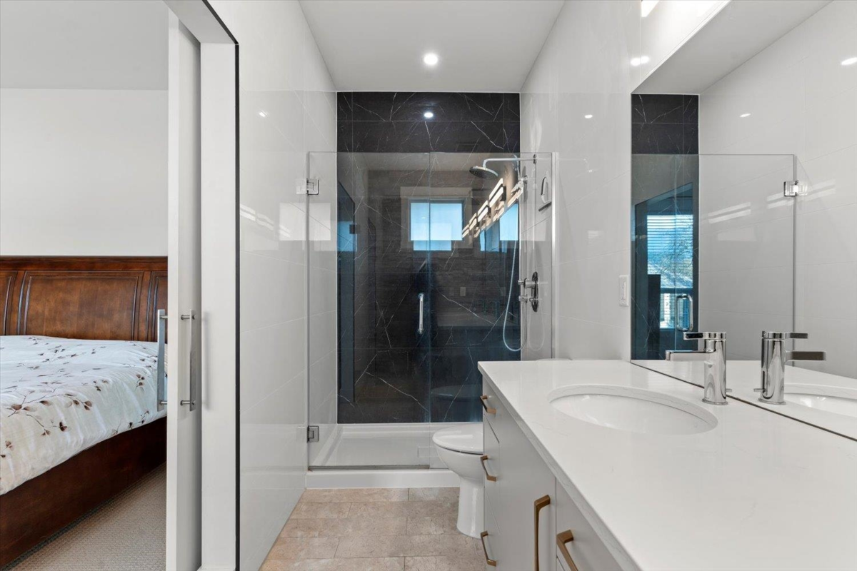 Garage Interior Photo of 6870 Fraser Drive, Agassiz, BC