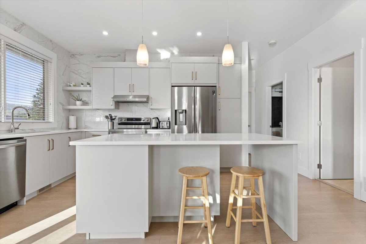 Guest Bathroom Photo of 6870 Fraser Drive, Agassiz, BC