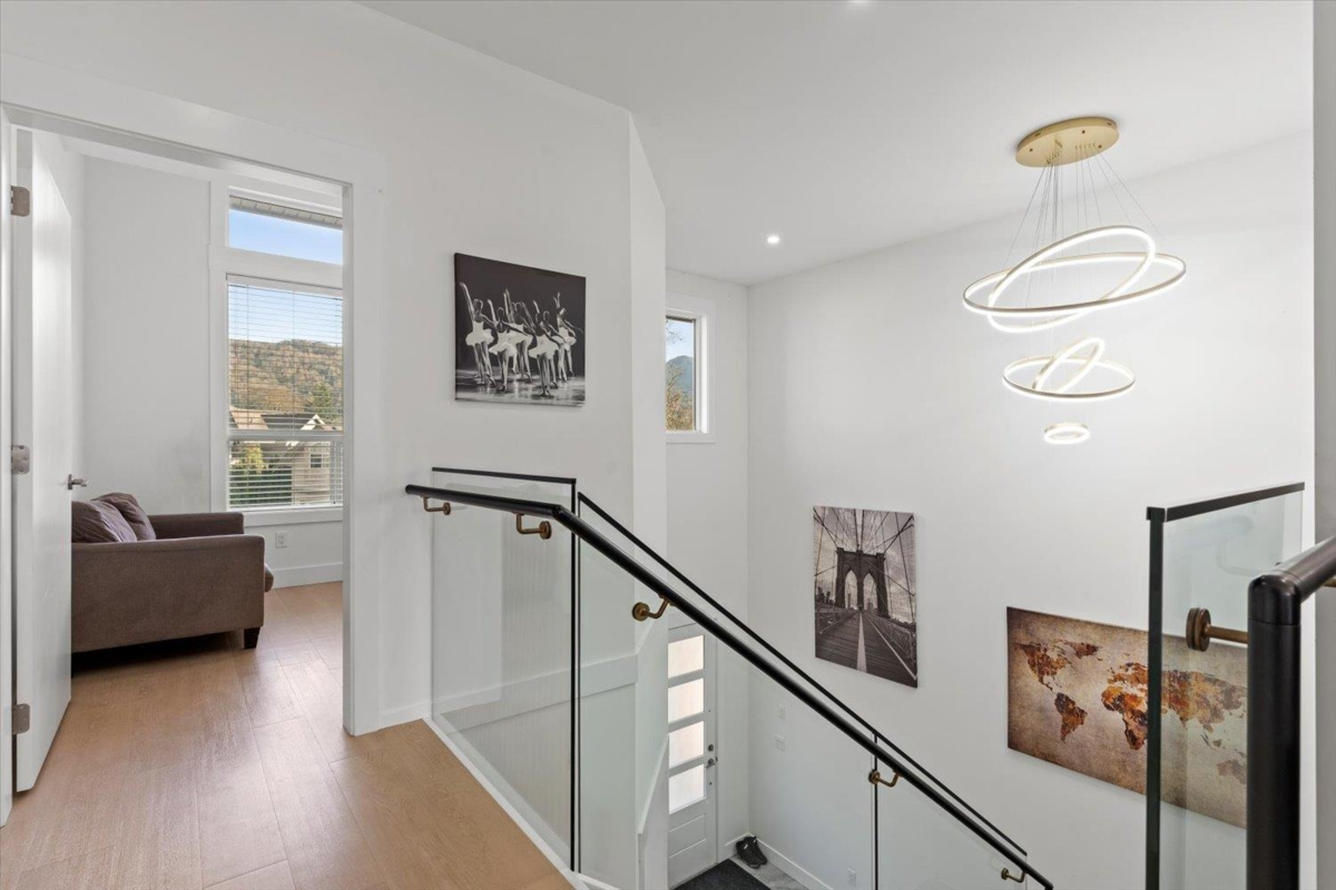 Kitchen Island Photo of 6870 Fraser Drive, Agassiz, BC