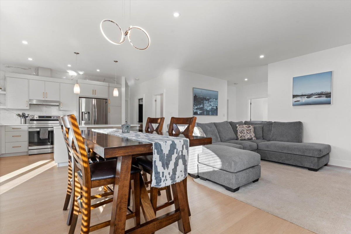 Walk-In Closet Photo of 6870 Fraser Drive, Agassiz, BC