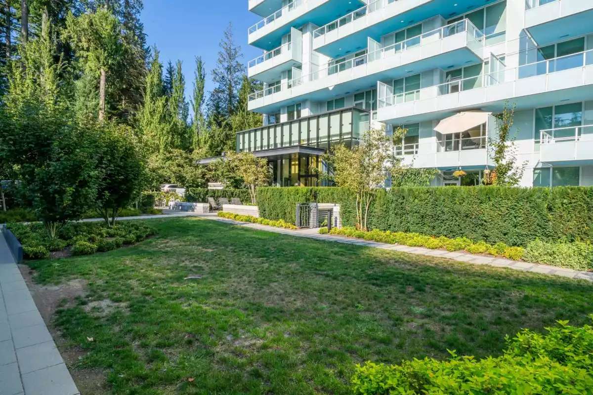 Mudroom Photo of 101 5608 Berton Avenue, Vancouver, BC