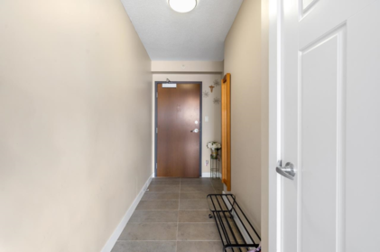 1201 2978 Glen Drive, Coquitlam, BC, Coquitlam — Apartment/Condo for sale