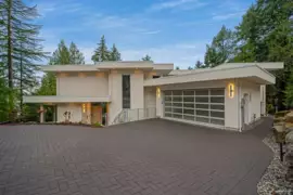 4437 Piccadilly North, West Vancouver, BC