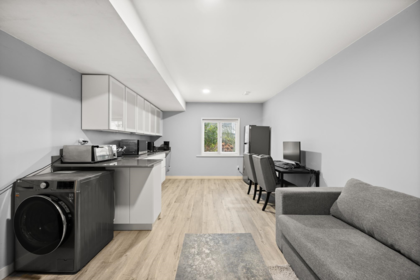 Hallway Photo of 4863 Cambridge Street, Burnaby, BC