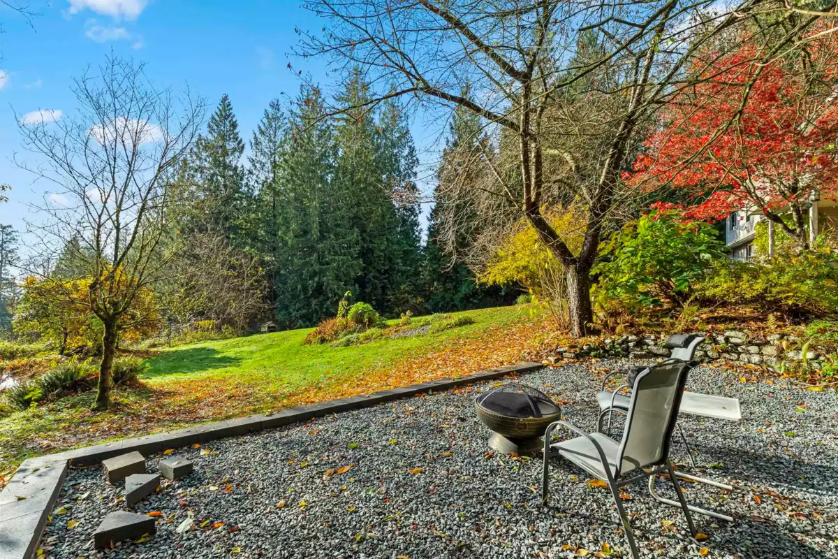 Mudroom Photo of 31730 Viewcrest Avenue, Mission, BC