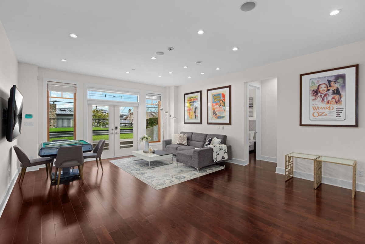 Entry Foyer Photo of 3936 Quesnel Drive, Vancouver, BC