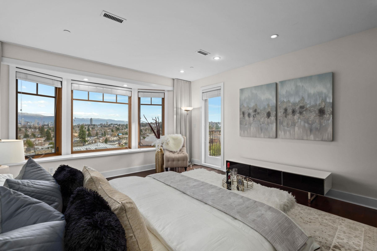 Guest Bathroom Photo of 3936 Quesnel Drive, Vancouver, BC