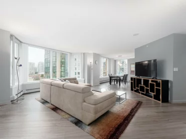 1306 388 Drake Street, Vancouver, BC, Vancouver — Apartment/Condo for sale