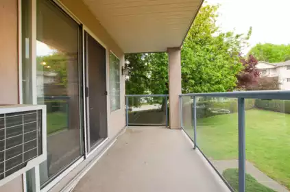 107 33110 George Ferguson Way, Abbotsford, BC, Abbotsford — Apartment/Condo for sale