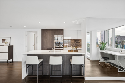 Kitchen Island Photo of 3306 1111 Richards Street, Vancouver, BC