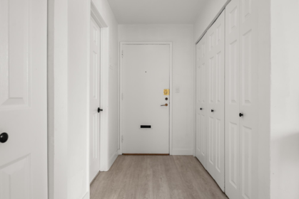 Basement Recreation Room Photo of 806 1250 Burnaby Street, Vancouver, BC