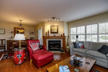 2 261 W 16th Street, North Vancouver, BC, North Vancouver — Townhouse for sale