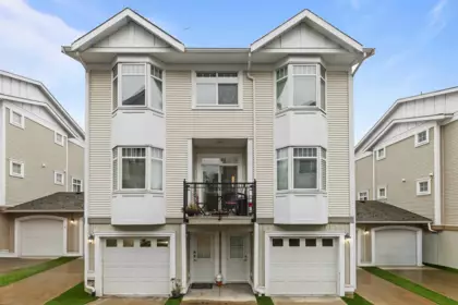 22 19551 66 Avenue, Surrey, BC, Surrey — Townhouse for sale