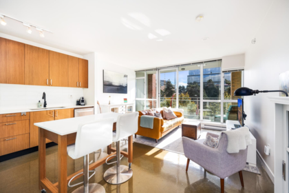 318 221 Union Street, Vancouver, BC, Vancouver — Apartment/Condo for sale