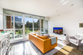 318 221 Union Street, Vancouver, BC