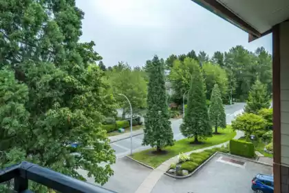 405 16068 83 Avenue, Surrey, BC, Surrey — Apartment/Condo for sale