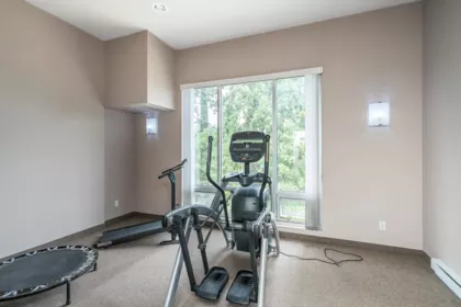 Hallway Photo of 405 16068 83 Avenue, Surrey, BC