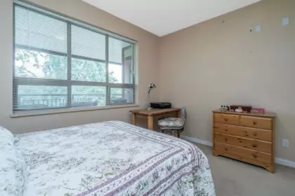 Laundry Room Photo of 405 16068 83 Avenue, Surrey, BC
