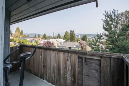 Laundry Room Photo of 918 Ladner Street, New Westminster, BC