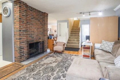 Primary Bedroom Photo of 918 Ladner Street, New Westminster, BC