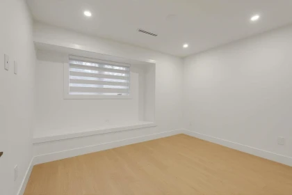 Hallway Photo of 8549 111 Street, Delta, BC