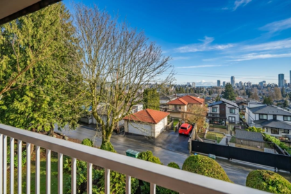 Hot Tub / Spa Photo of 307 5340 Hastings Street, Burnaby, BC